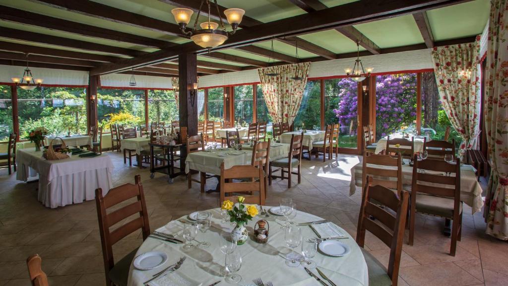 Hotel & Spa Cacciatori Кадемаріо Екстер'єр фото